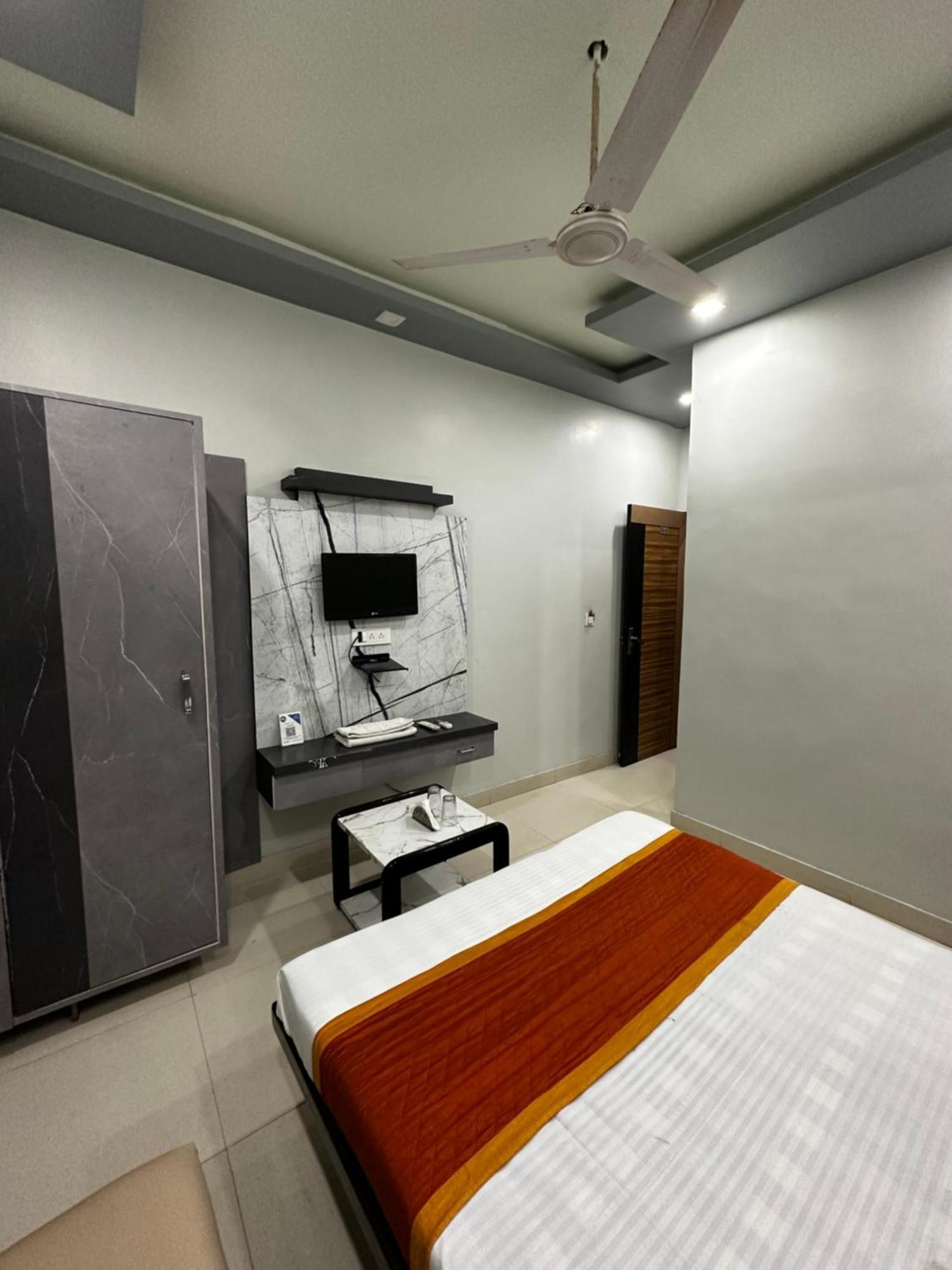 Hotel Mittal Inn Ajmer Ngoại thất bức ảnh