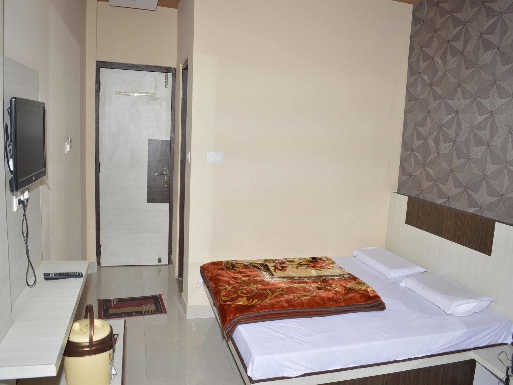 Hotel Mittal Inn Ajmer Ngoại thất bức ảnh